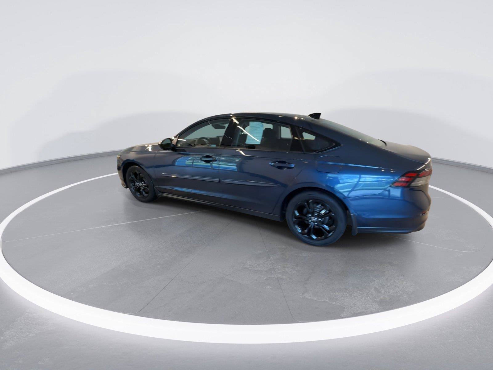 Used 2025 Honda Accord SE image 6