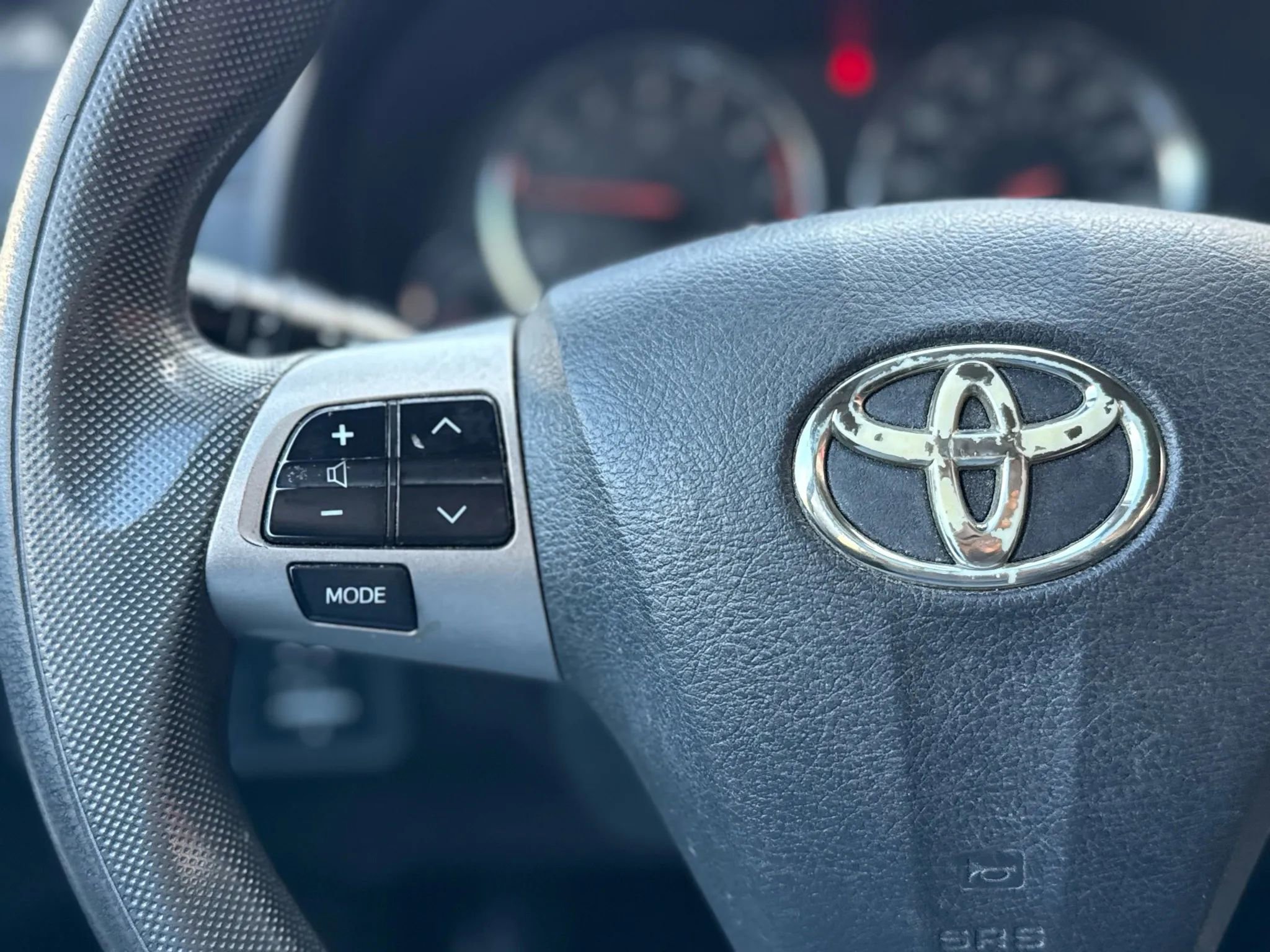 Used 2012 Toyota Corolla S image 25