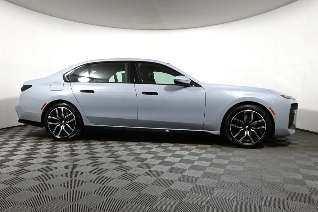 New 2025 BMW 740i xDrive image 8