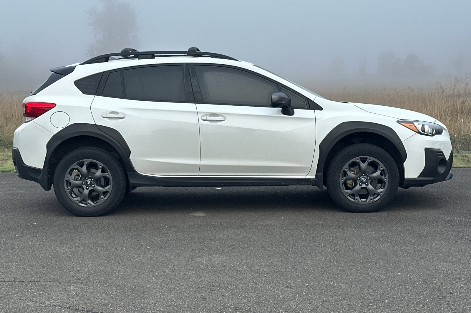 Used 2022 Subaru Crosstrek 2.5i Sport w/ Moonroof Package image 3