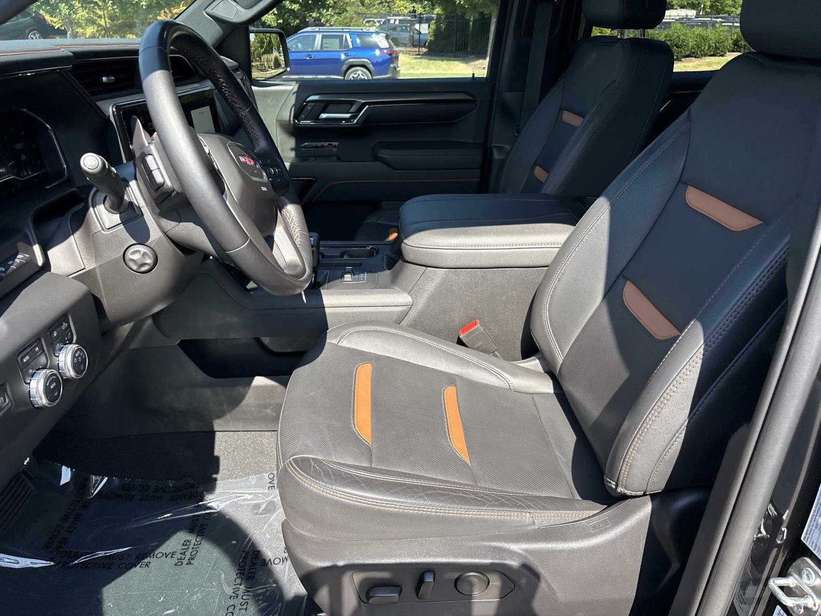 Used 2023 GMC Sierra 1500 AT4 w/ AT4 Premium Package AWD/4WD image 16