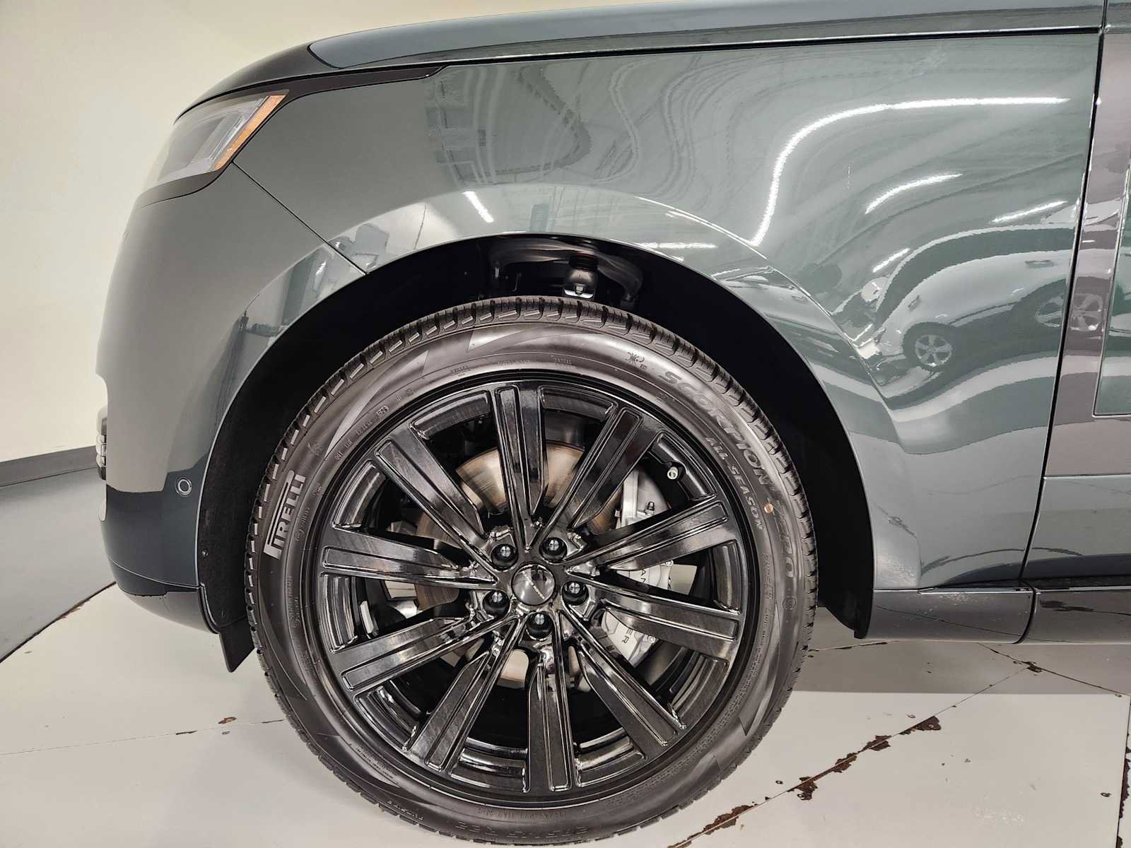 New 2026 Land Rover Range Rover SE AWD/4WD image 11