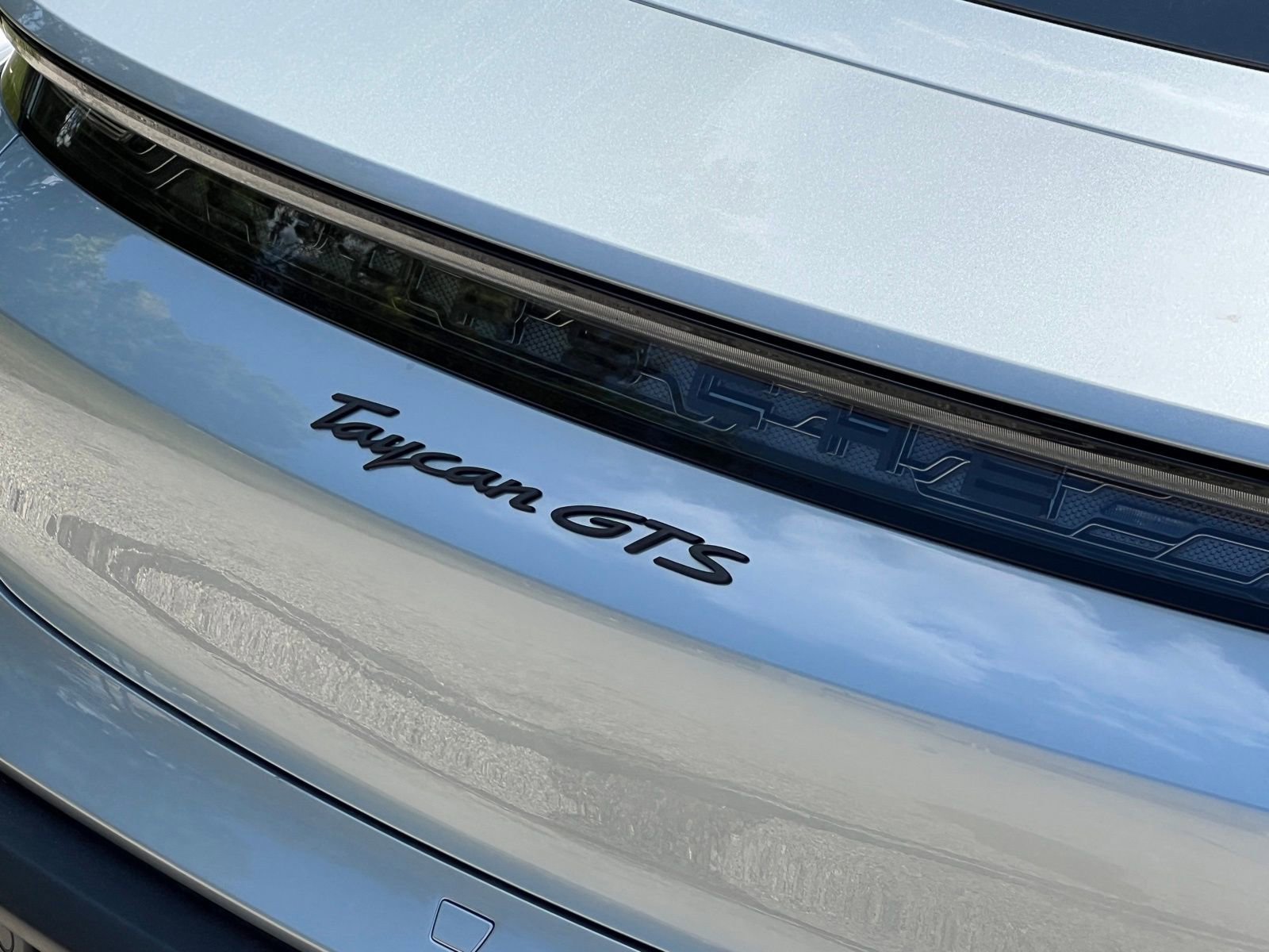 Certified 2022 Porsche Taycan GTS image 11