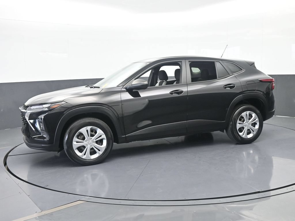 Used 2024 Chevrolet Trax LS FWD video 2