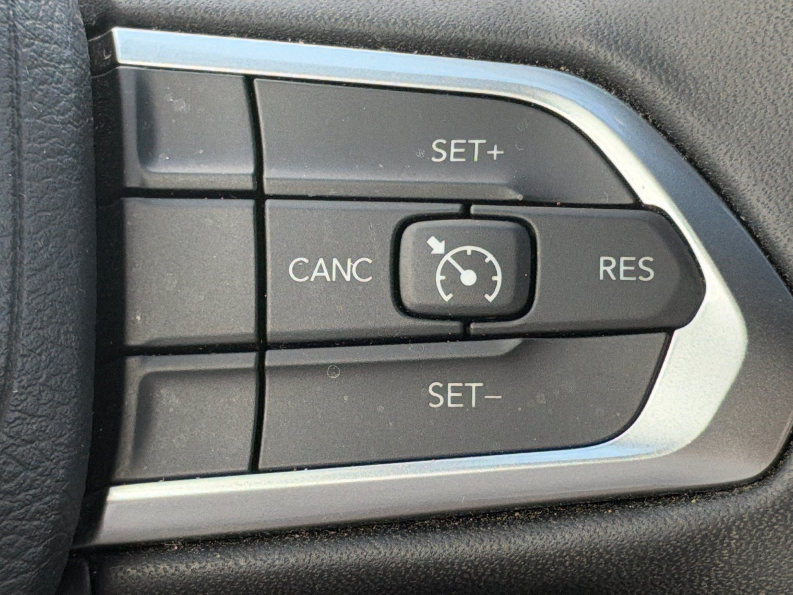 Used 2024 Jeep Compass Latitude AWD/4WD image 27