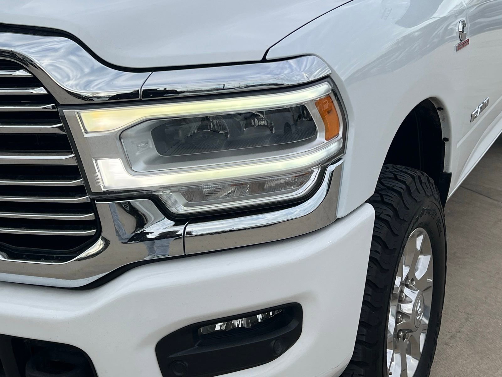 Used 2024 RAM 2500 Laramie AWD/4WD image 8