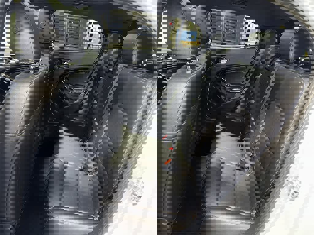 Used 2019 Mercedes-Benz GLA 250 4MATIC image 17