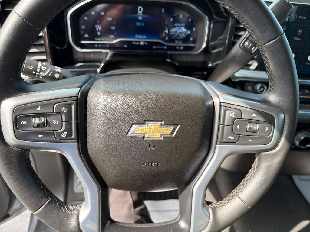 Used 2023 Chevrolet Silverado 1500 LT AWD/4WD image 14