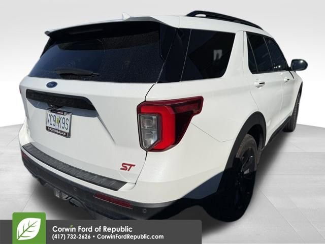 Used 2020 Ford Explorer ST w/ ST Street Pack image 5