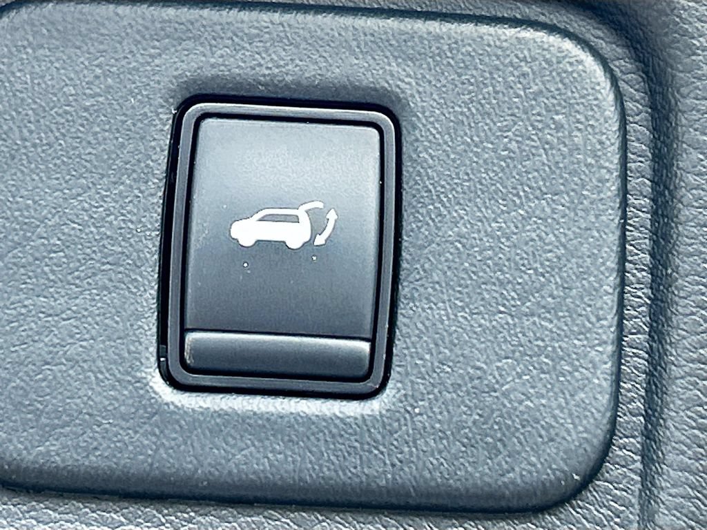 Used 2020 Nissan Murano SL w/ Moonroof Package FWD image 14