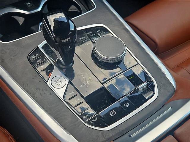 Used 2022 BMW X7 M50i AWD/4WD image 8