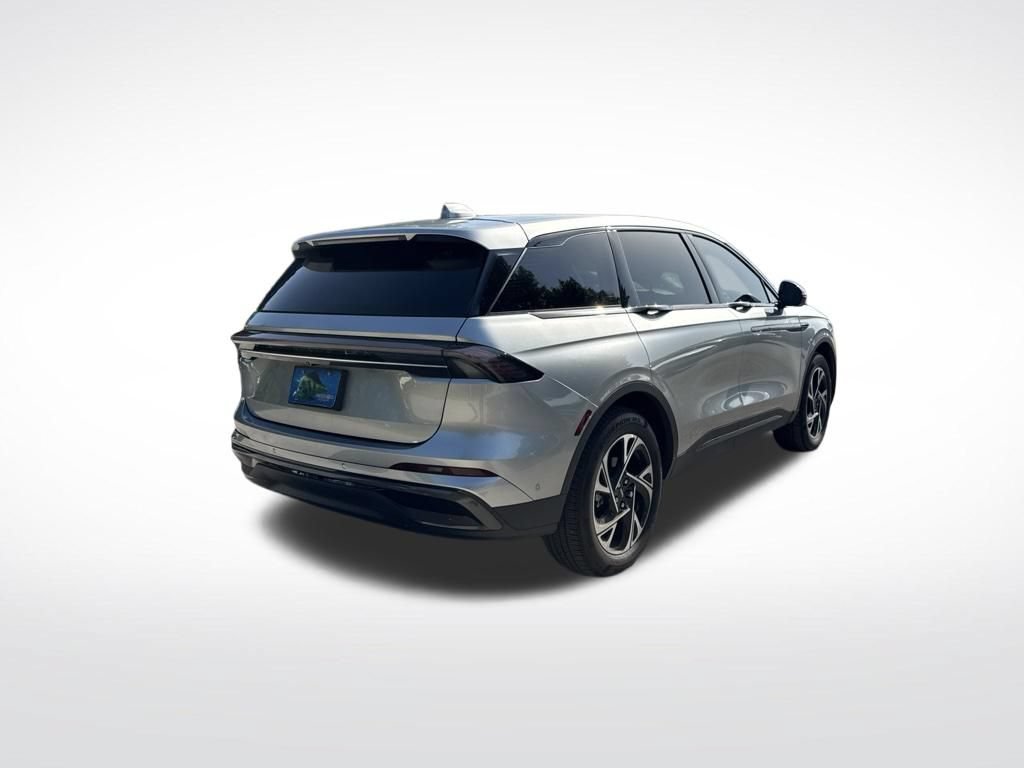 Used 2024 Lincoln Nautilus Premier w/ Jet Appearance Package AWD/4WD image 5