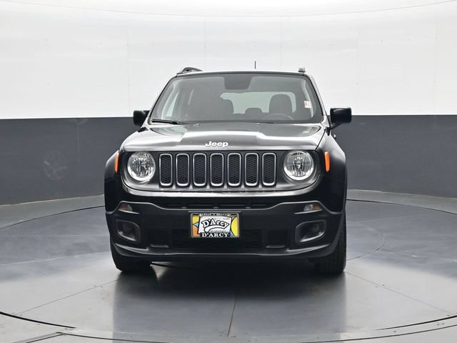 Used 2018 Jeep Renegade Latitude w/ Cold Weather Group AWD/4WD image 2