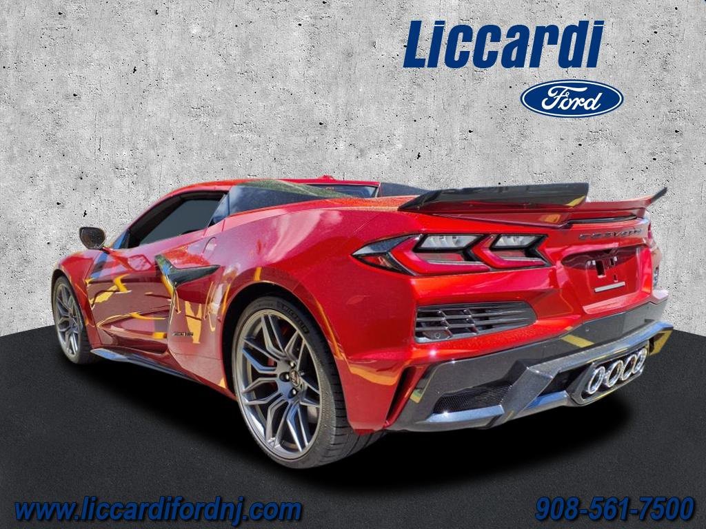 Used 2023 Chevrolet Corvette Z06 image 4