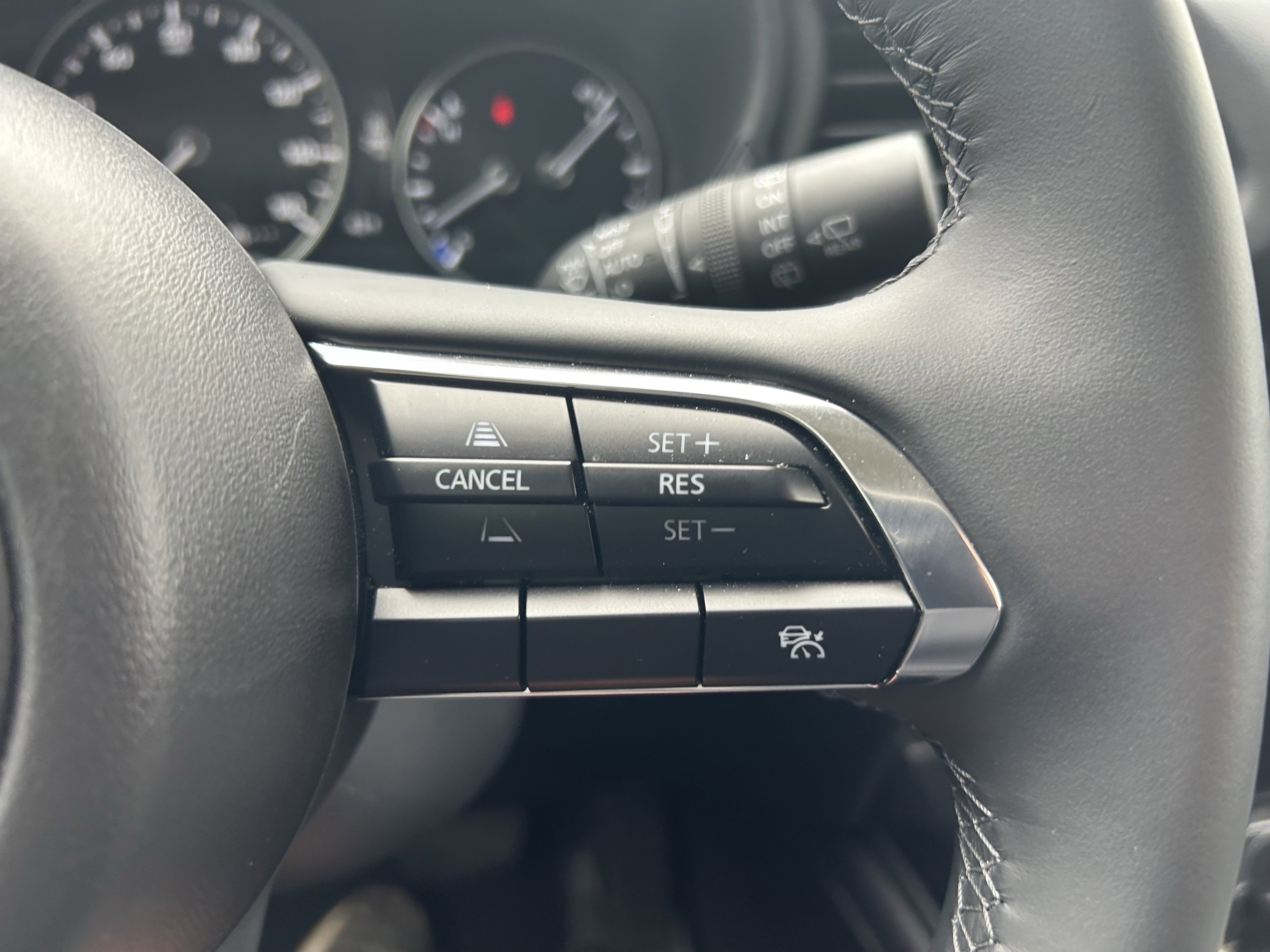 Certified 2025 MAZDA CX-30 AWD 2.5 S w/ Select Sport Pkg image 18