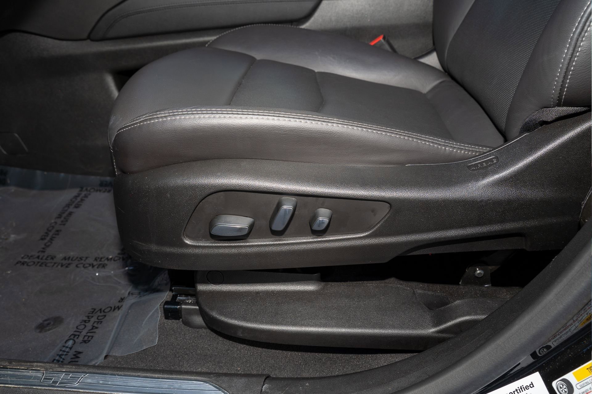 Used 2025 Cadillac XT5 Premium Luxury image 29