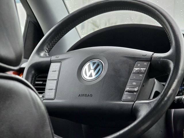 Used 2005 Volkswagen Phaeton V8 image 13