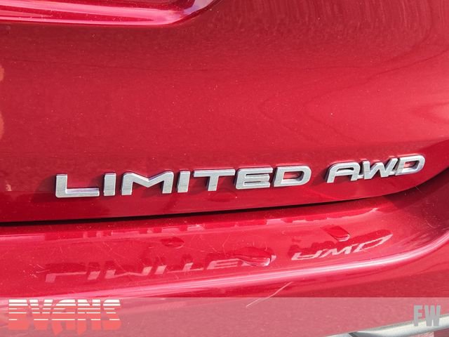 Used 2021 Toyota Highlander Limited image 3