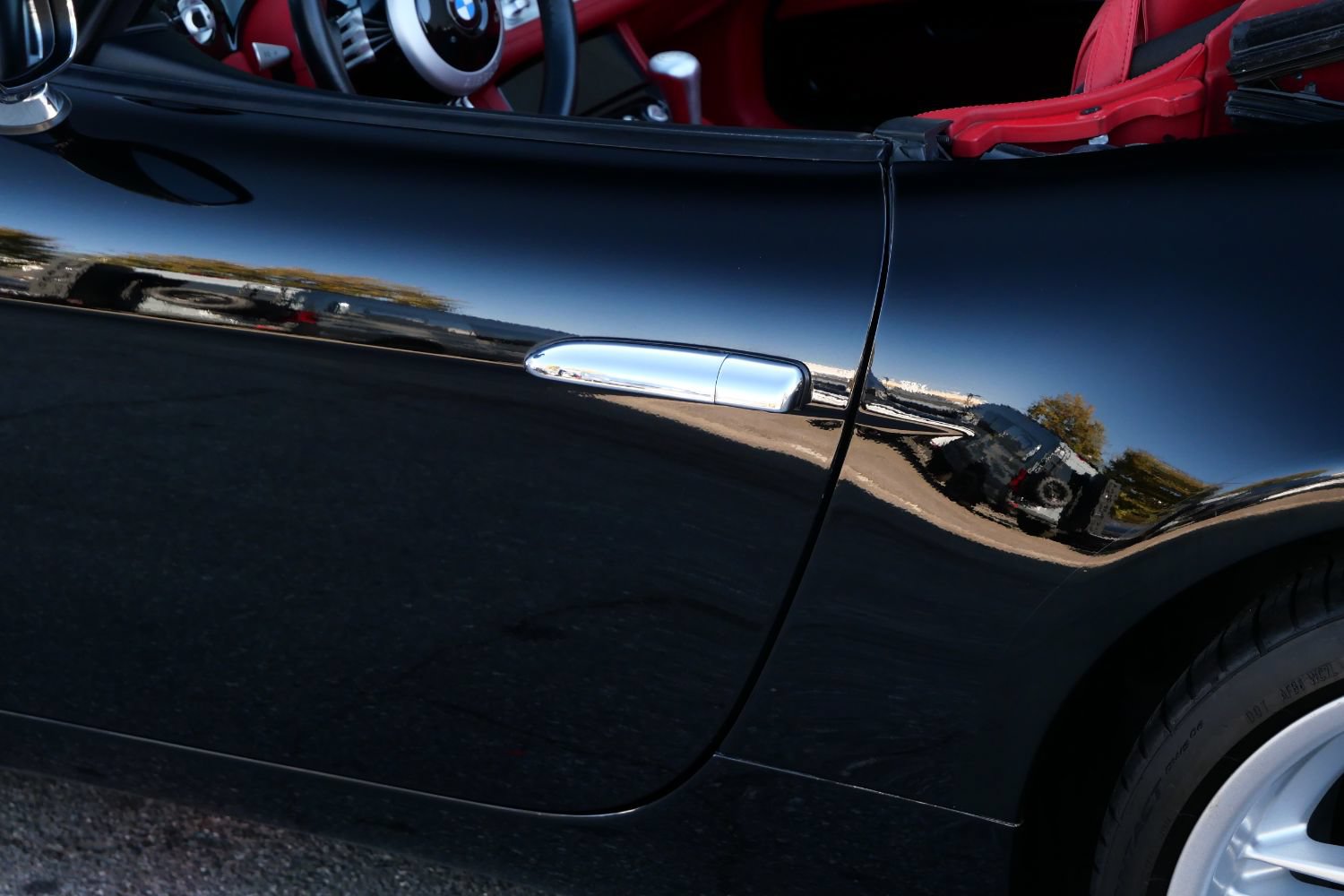 Used 2001 BMW Z8 RWD image 31