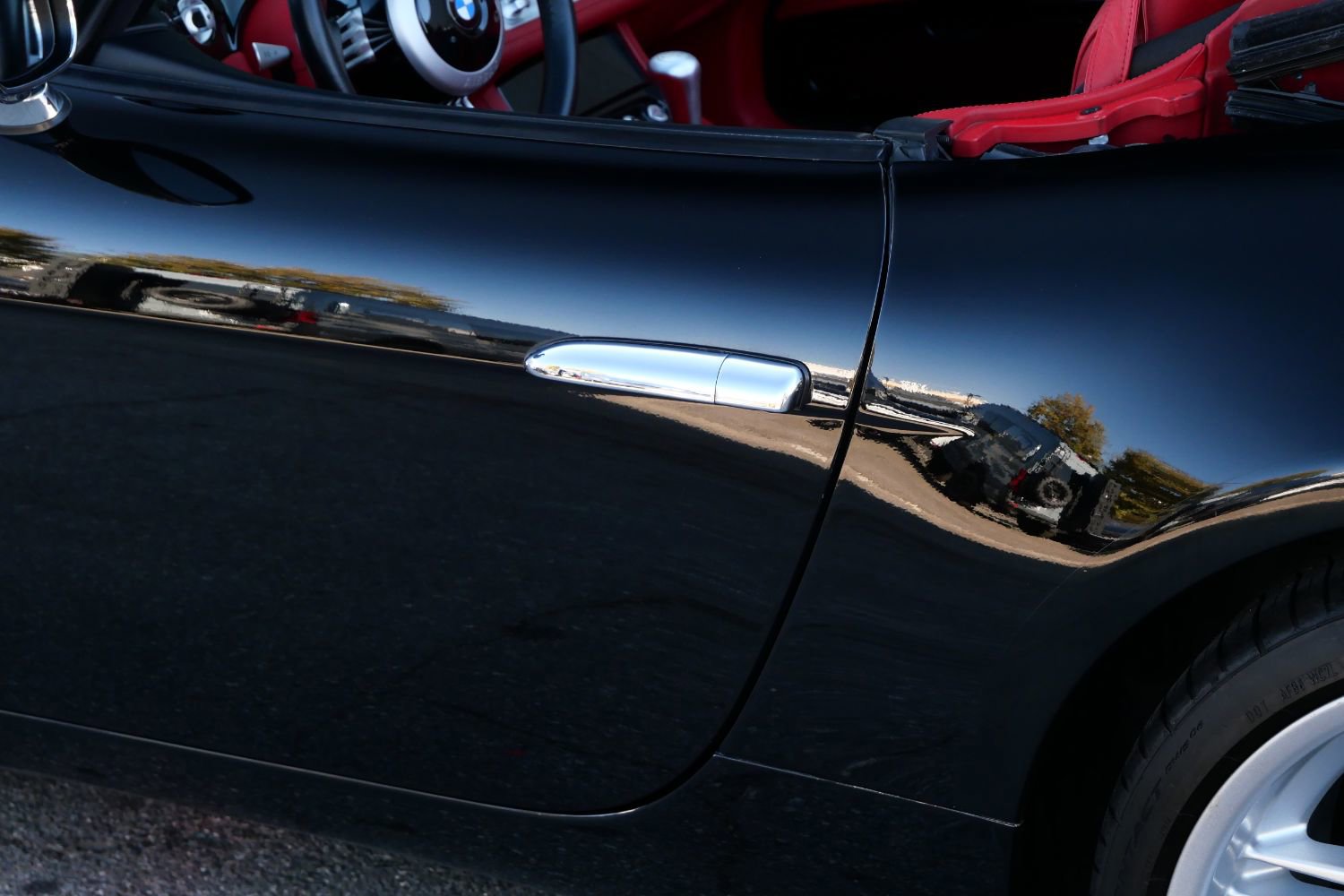 Used 2001 BMW Z8 RWD image 31