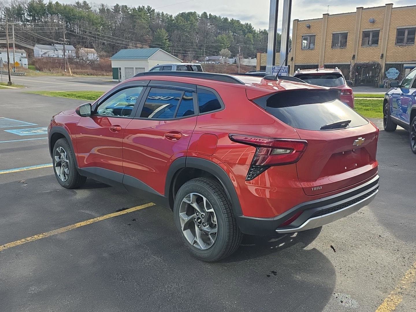 Used 2024 Chevrolet Trax LT w/ Driver Confidence Package image 7