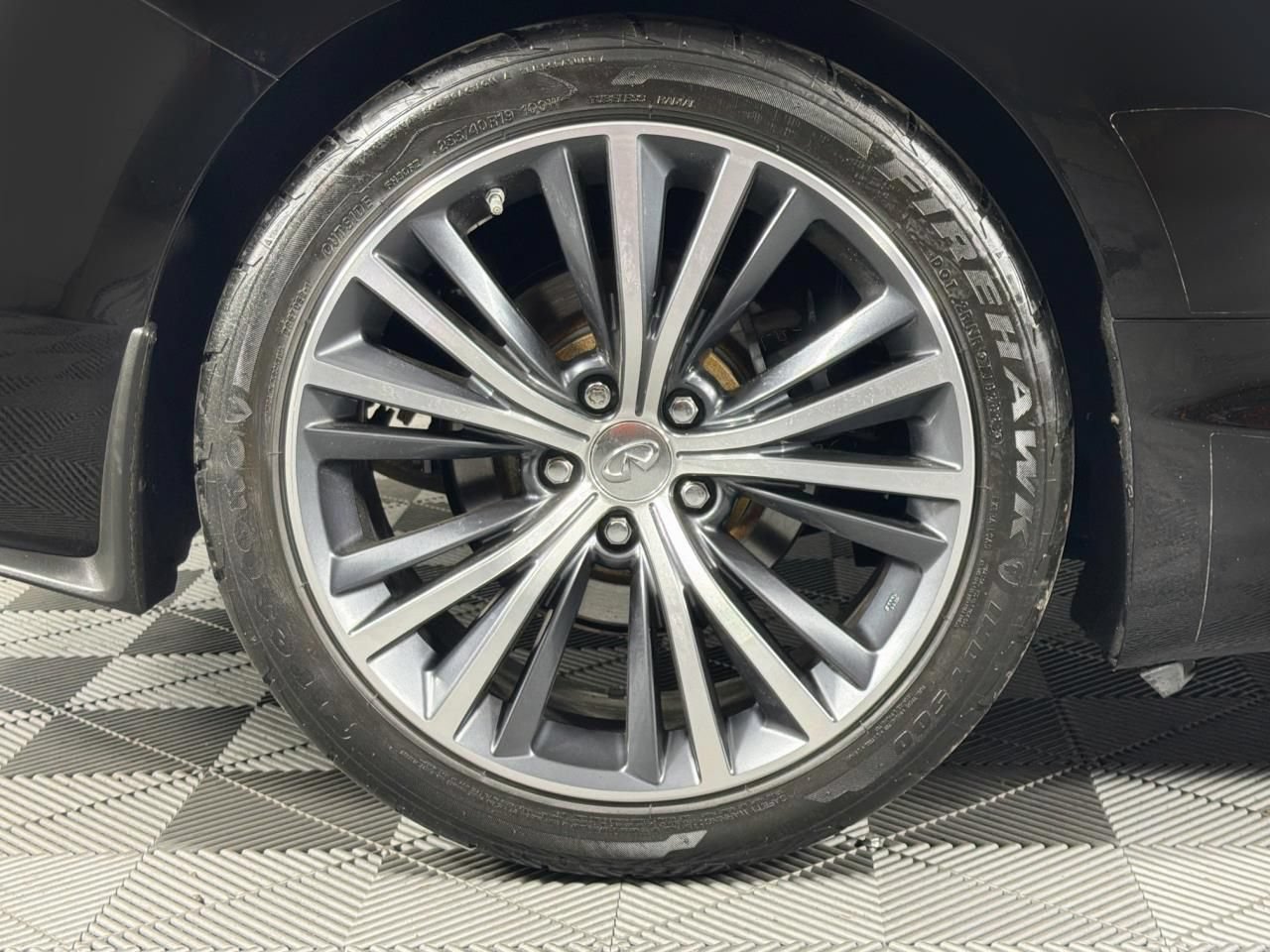 Used 2017 INFINITI Q60 3.0t AWD/4WD image 31