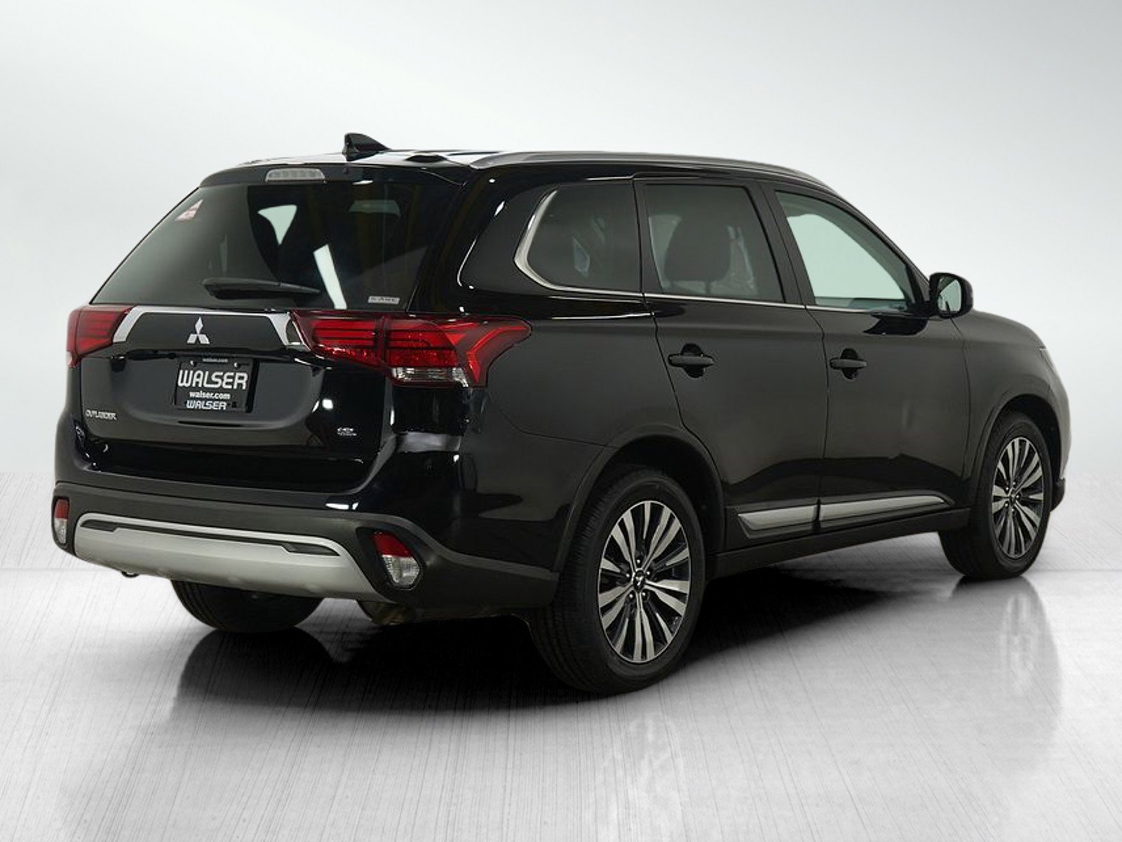 Used 2020 Mitsubishi Outlander SEL image 5