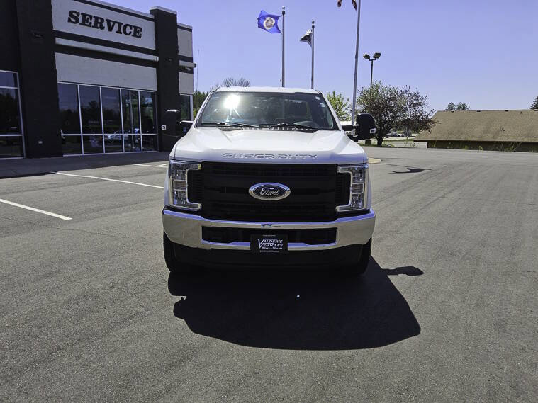 Used 2019 Ford F250 XL w/ XL Value Package AWD/4WD image 2