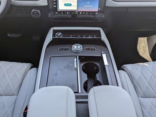 New 2026 Lincoln Navigator L Black Label image 17