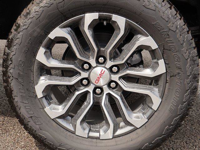 New 2025 GMC Canyon Denali image 44