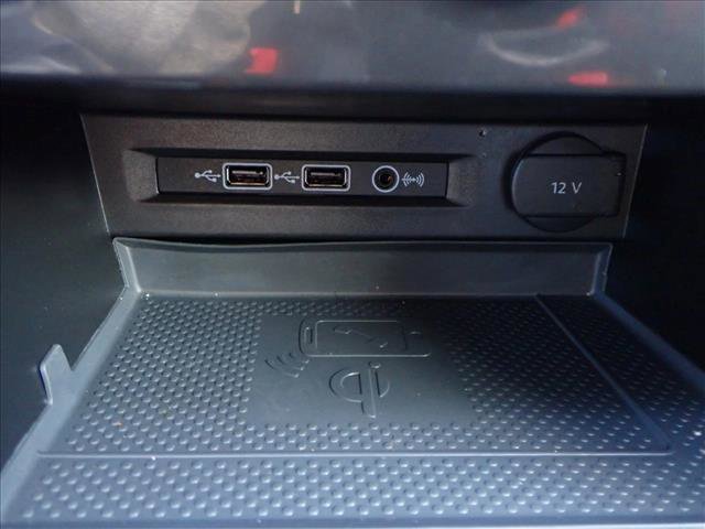 Used 2020 Volkswagen Tiguan SE image 20