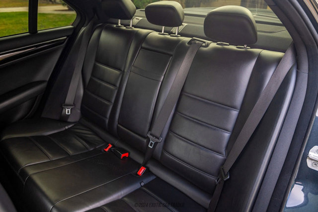 Used 2013 Mercedes-Benz C 63 AMG Sedan image 42