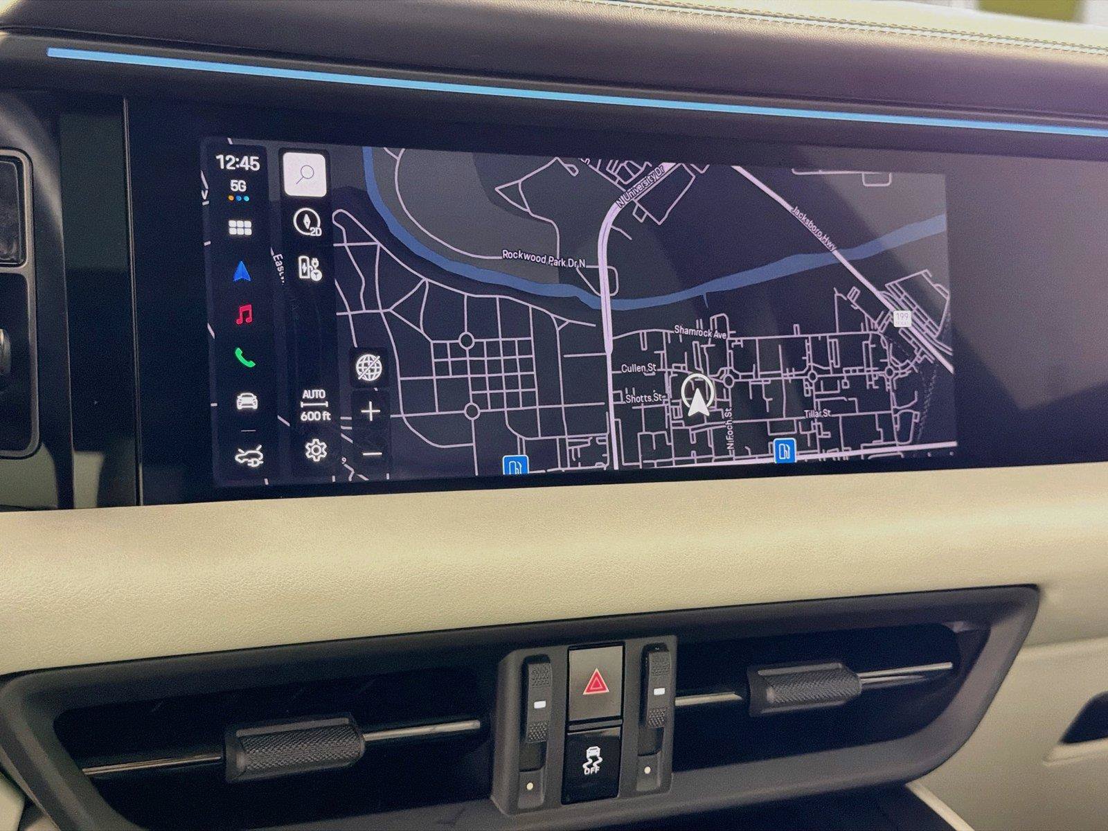 Certified 2026 Porsche Macan Electric RWD image 22