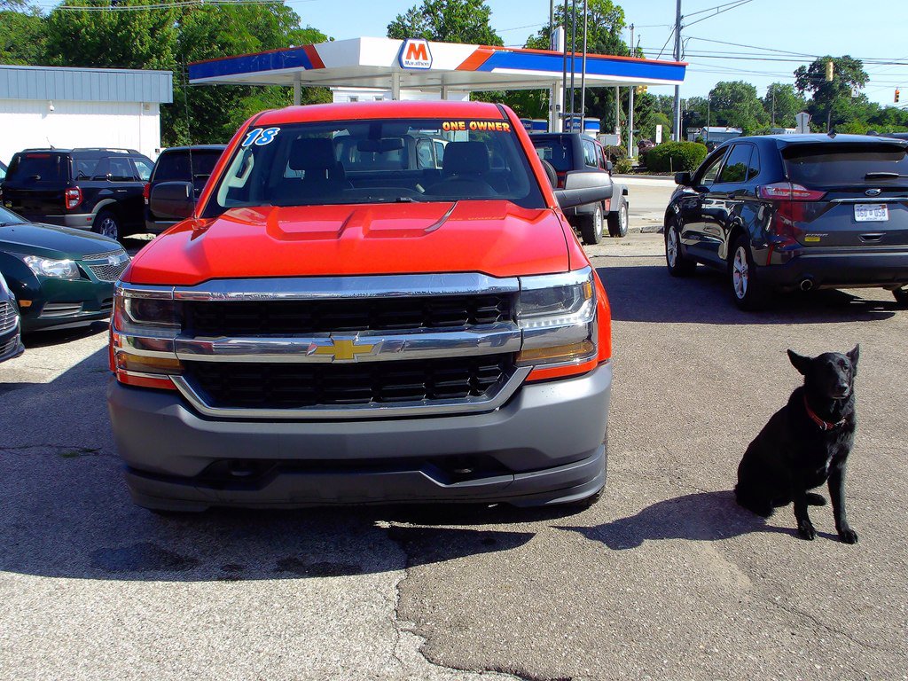 Used 2018 Chevrolet Silverado 1500 W/T AWD/4WD image 2