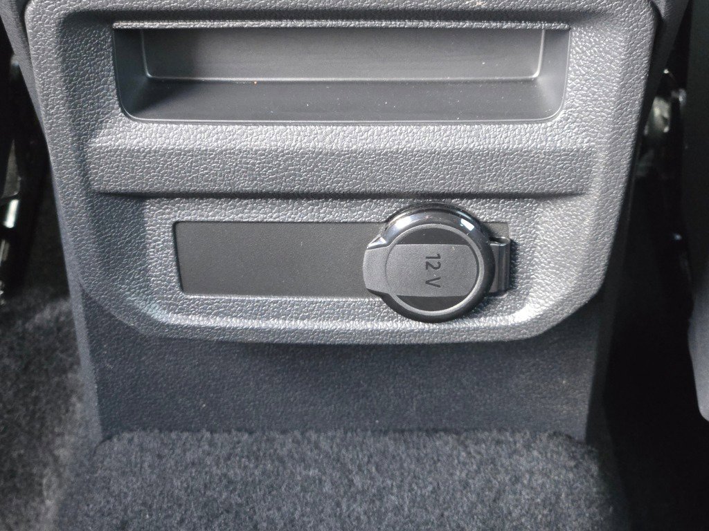 Used 2024 Volkswagen Tiguan S image 17