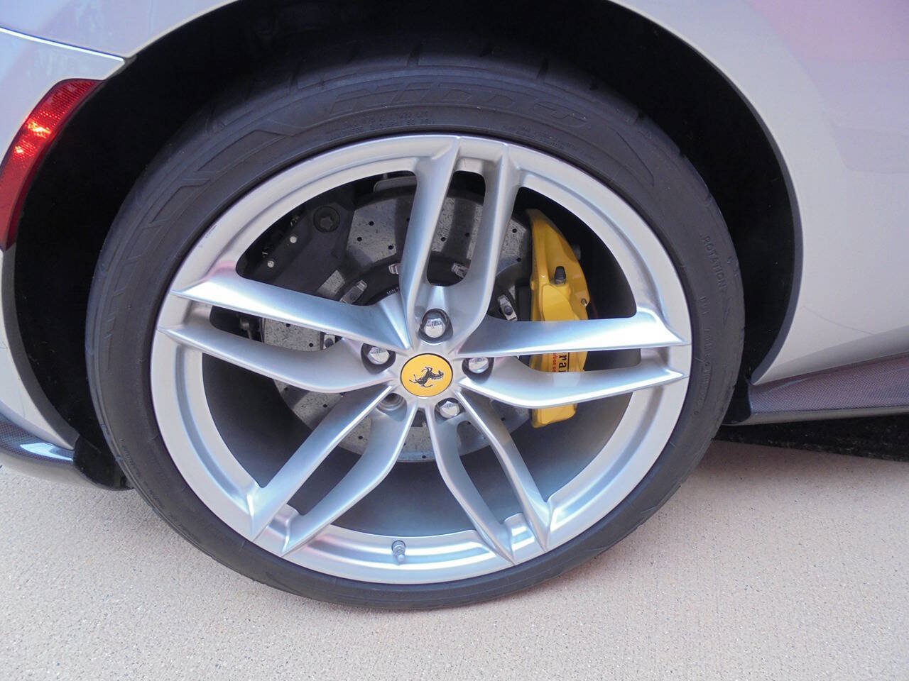 Used 2021 Ferrari Roma RWD image 26