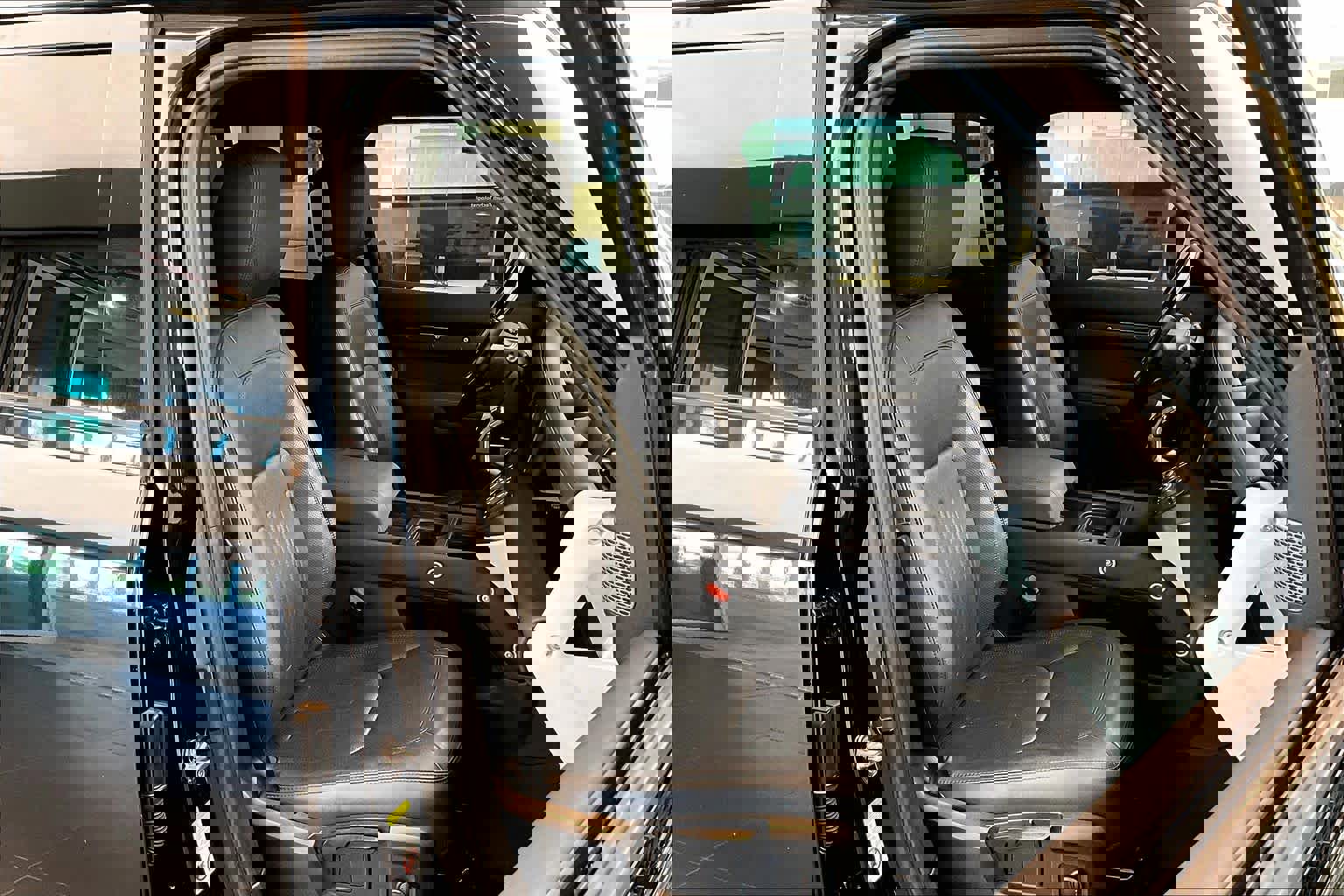 Used 2022 Land Rover Defender 110 S AWD/4WD image 9