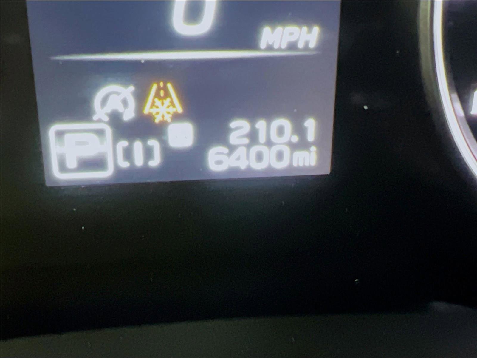 Certified 2025 Subaru Crosstrek 2.0i Premium image 5