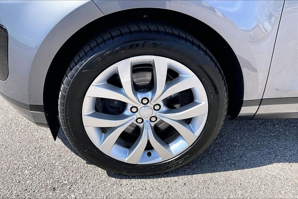 Used 2023 Land Rover Range Rover Evoque S image 12