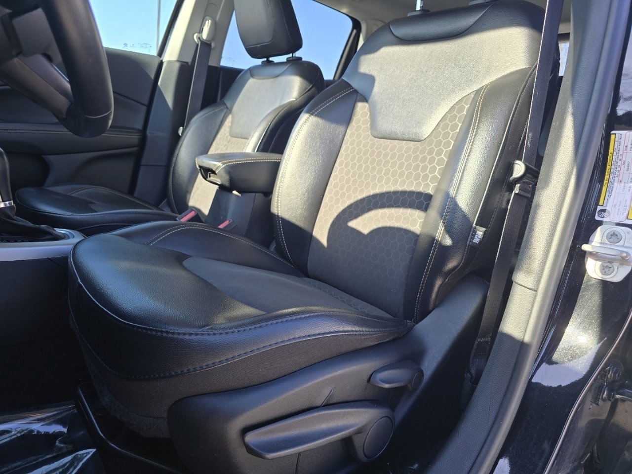 Used 2020 Jeep Compass Latitude image 22