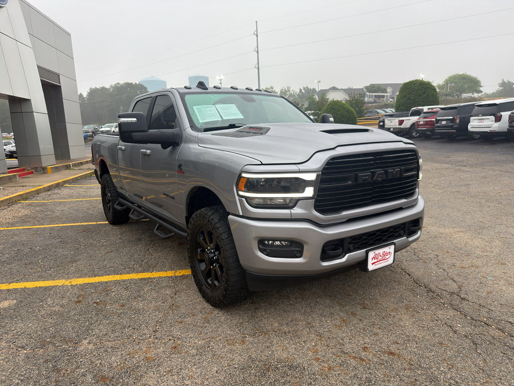Used 2023 RAM 2500 Laramie w/ Night Edition AWD/4WD image 3