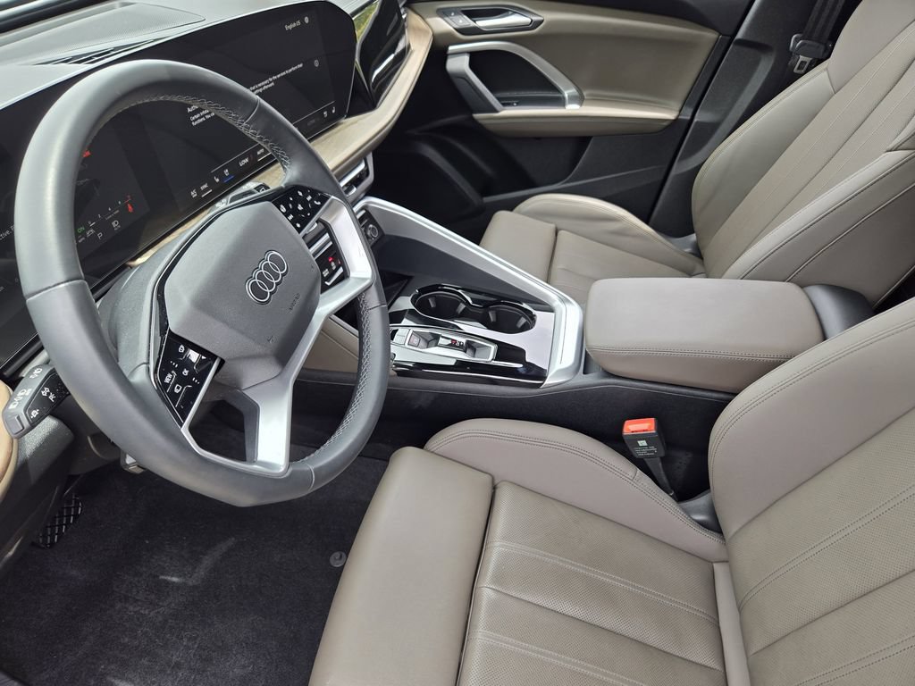 Certified 2025 Audi Q5 Premium Plus AWD/4WD image 17