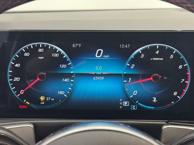 Used 2022 Mercedes-Benz GLB 250 image 2