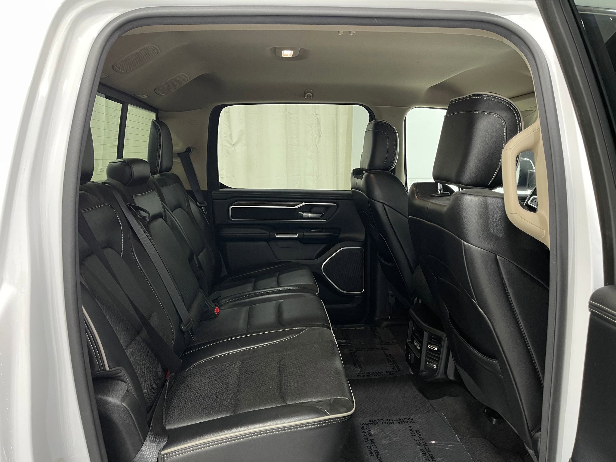 Used 2020 RAM 1500 Laramie AWD/4WD image 30
