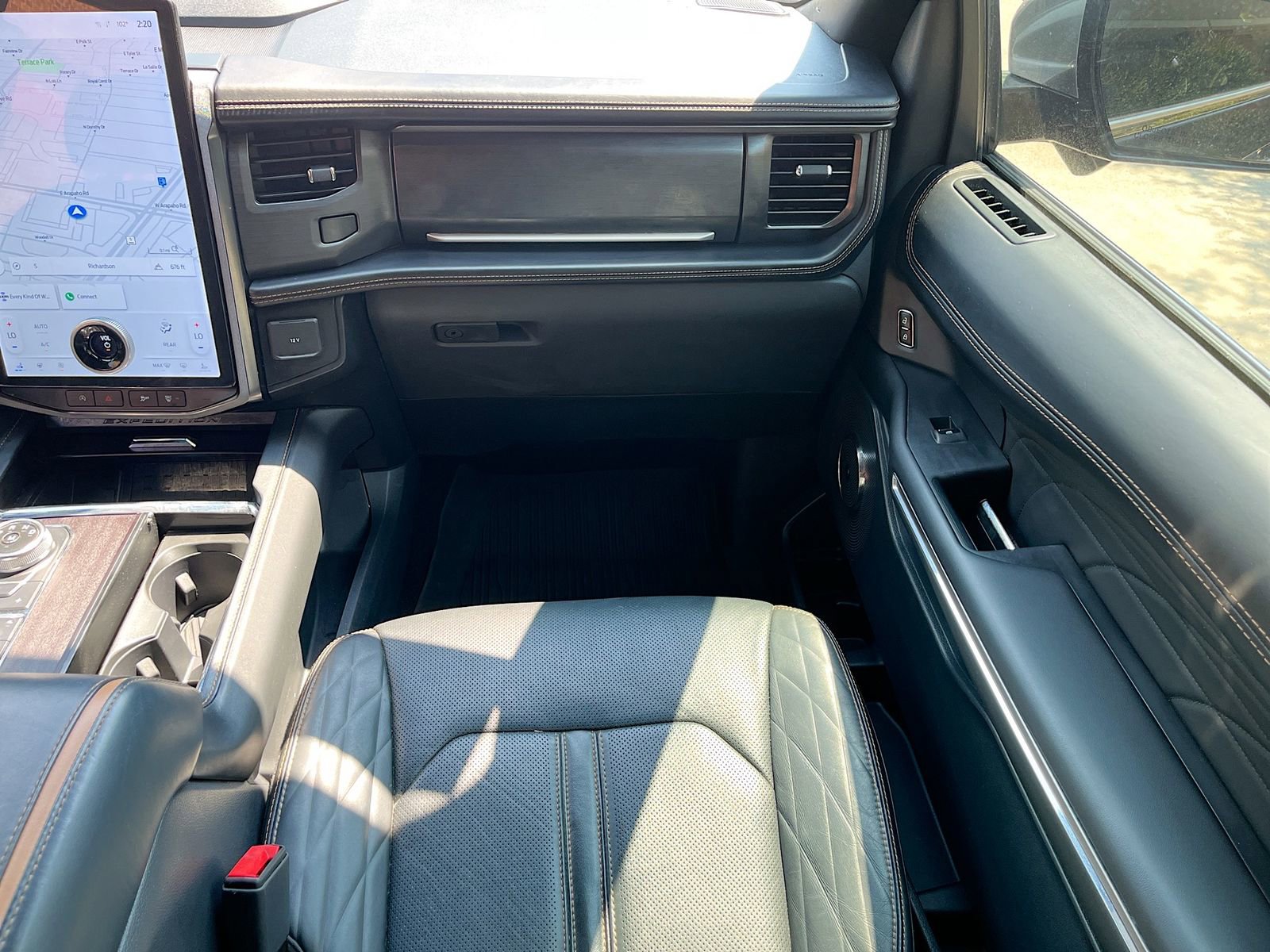 Used 2022 Ford Expedition Max Platinum AWD/4WD image 25