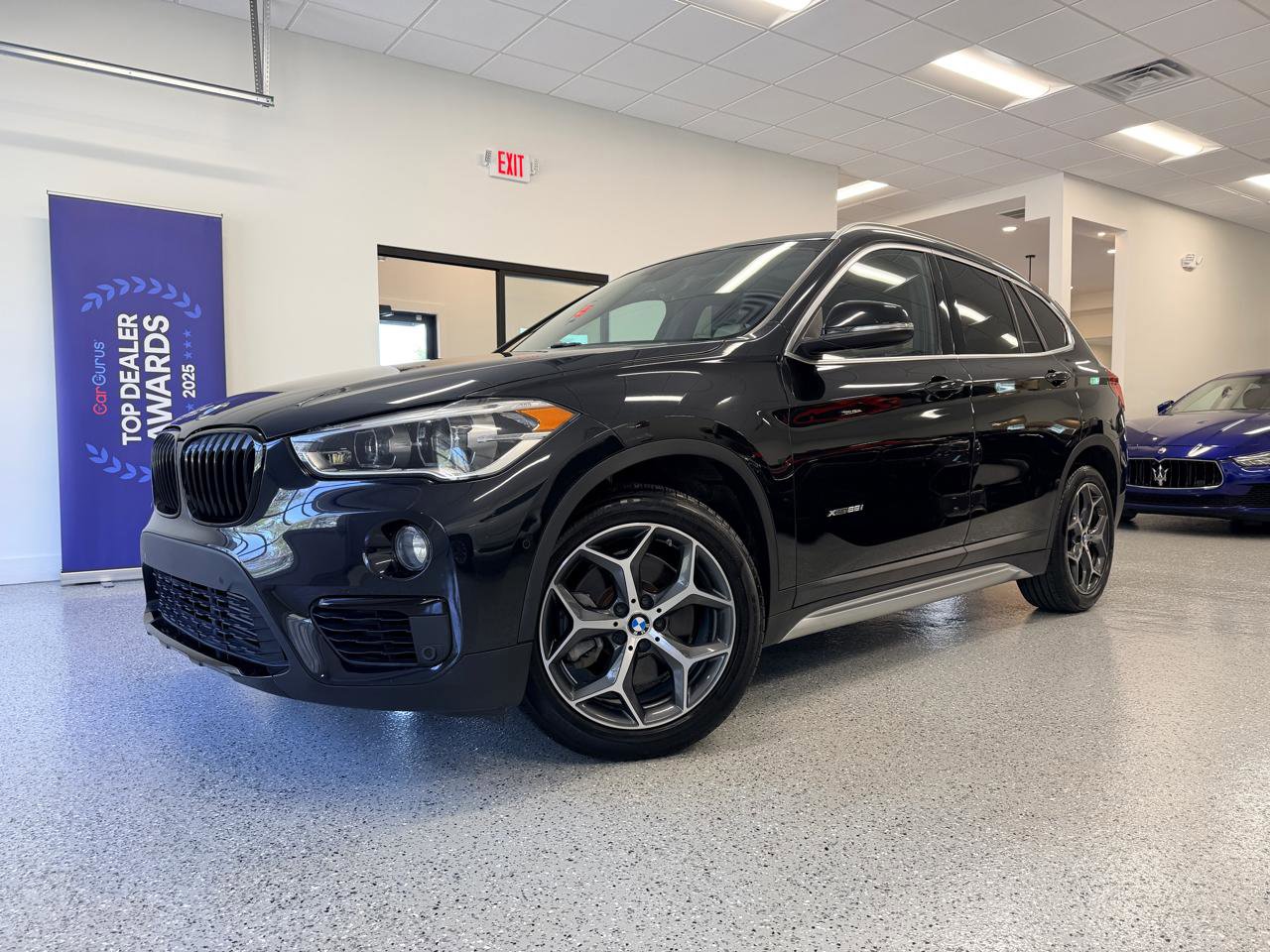 Used 2017 BMW X1 xDrive28i AWD/4WD image 2