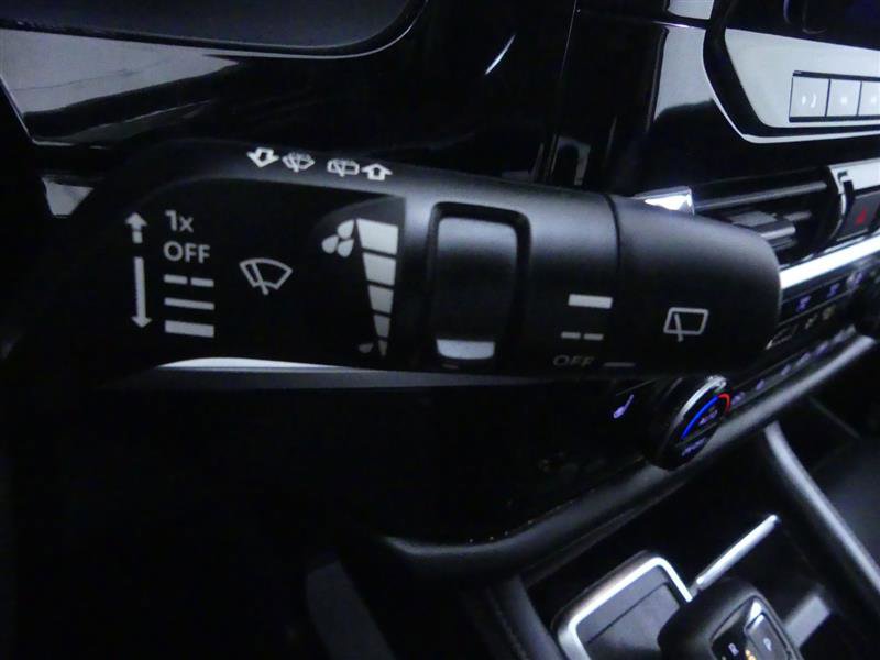 Used 2023 Nissan Pathfinder SL w/ SL Premium Package image 23