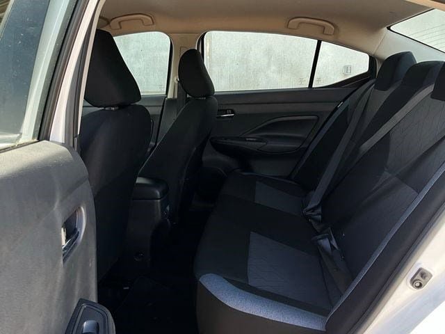 Used 2025 Nissan Versa SV FWD image 7