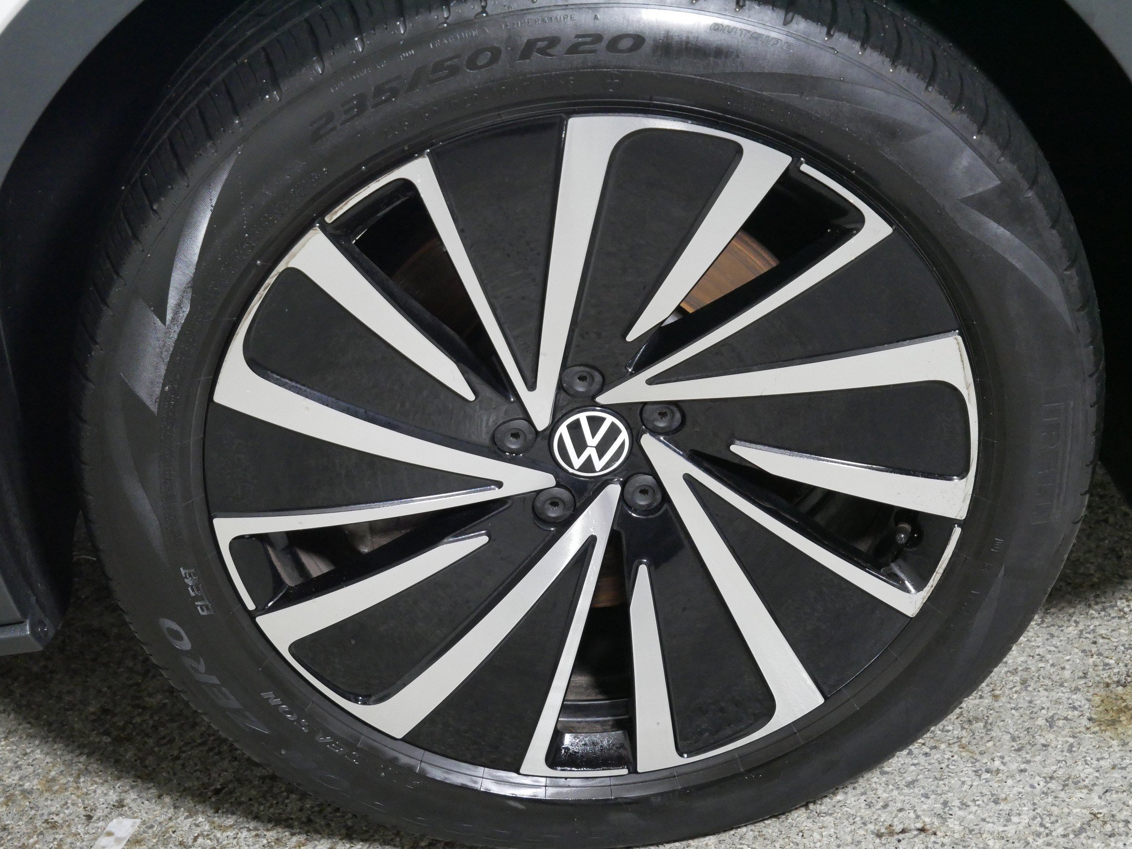 Certified 2023 Volkswagen ID.4 Pro S Plus AWD/4WD image 15
