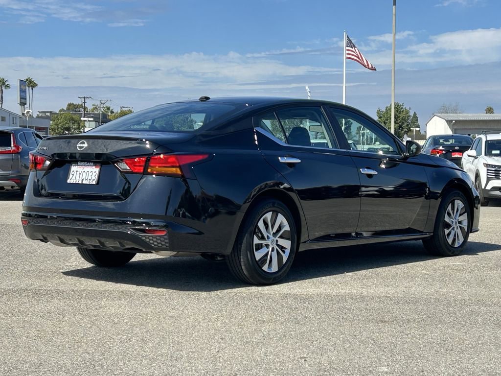 Used 2025 Nissan Altima 2.5 S image 4